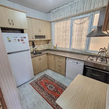 Apartment 5 Minute Walking Distance Tram-metro-metrobus/1 Minute For Park/10 Minute For Mall Istanbul