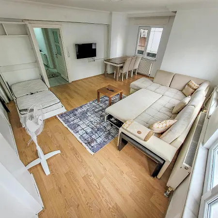 Apartment 5 Minute Walking Distance Tram-metro-metrobus/1 Minute For Park/10 Minute For Mall *